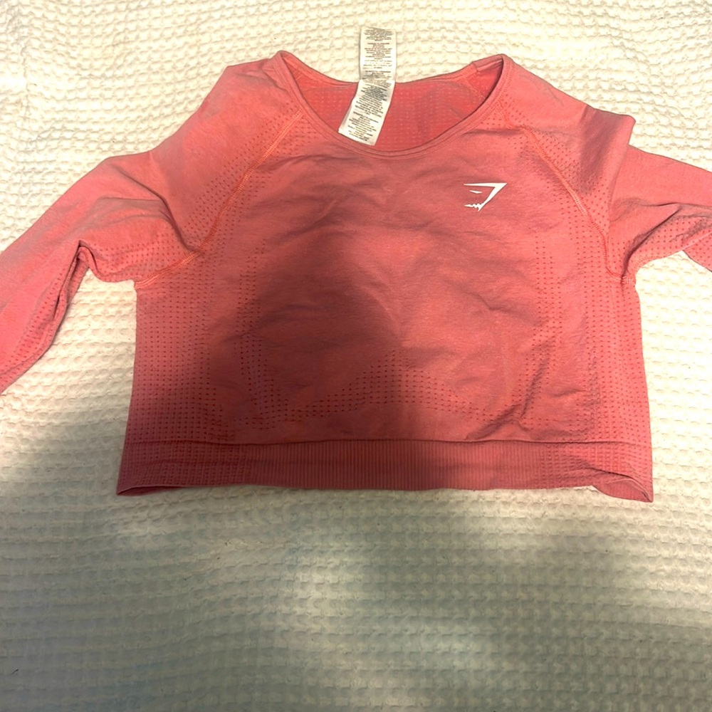 Long Sleeve Cropped GYMSHARK shirt